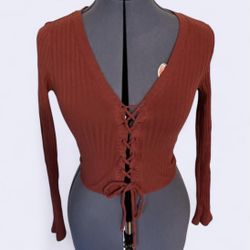 Timing Burgundy Ribbed Long Sleeve Lace-Up Open Crop top, V-Neck, Size S