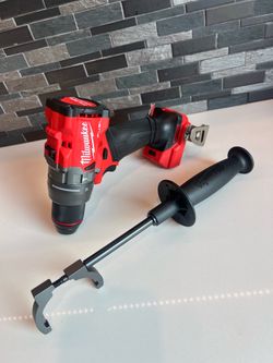 Milwaukee M18 hammer drill toll only new $120