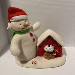 2011 Hallmark DECK THE HALLS Jingle Pals Singing Snowman w/ Dog & Doghouse