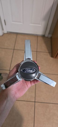 2005-2009 Ford Mustang Wheel Hub Spinner Center Cap 4R3Z-1130-FA Chrome OEM