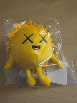 Kaws Uniqlo Universe key chain