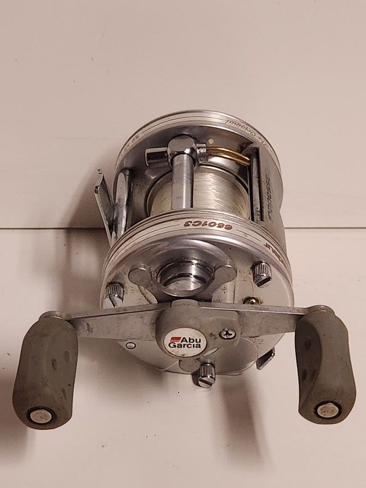 abu garcia baitcaster vintage Baitcasting Reels INSANE VINTAGE FISHING REEL CHALLENGE!!