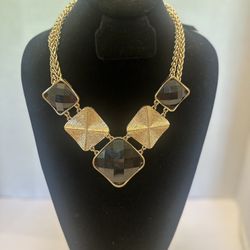 Jn5 - necklace 