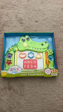 NEW- Spark Create Croco drawing board