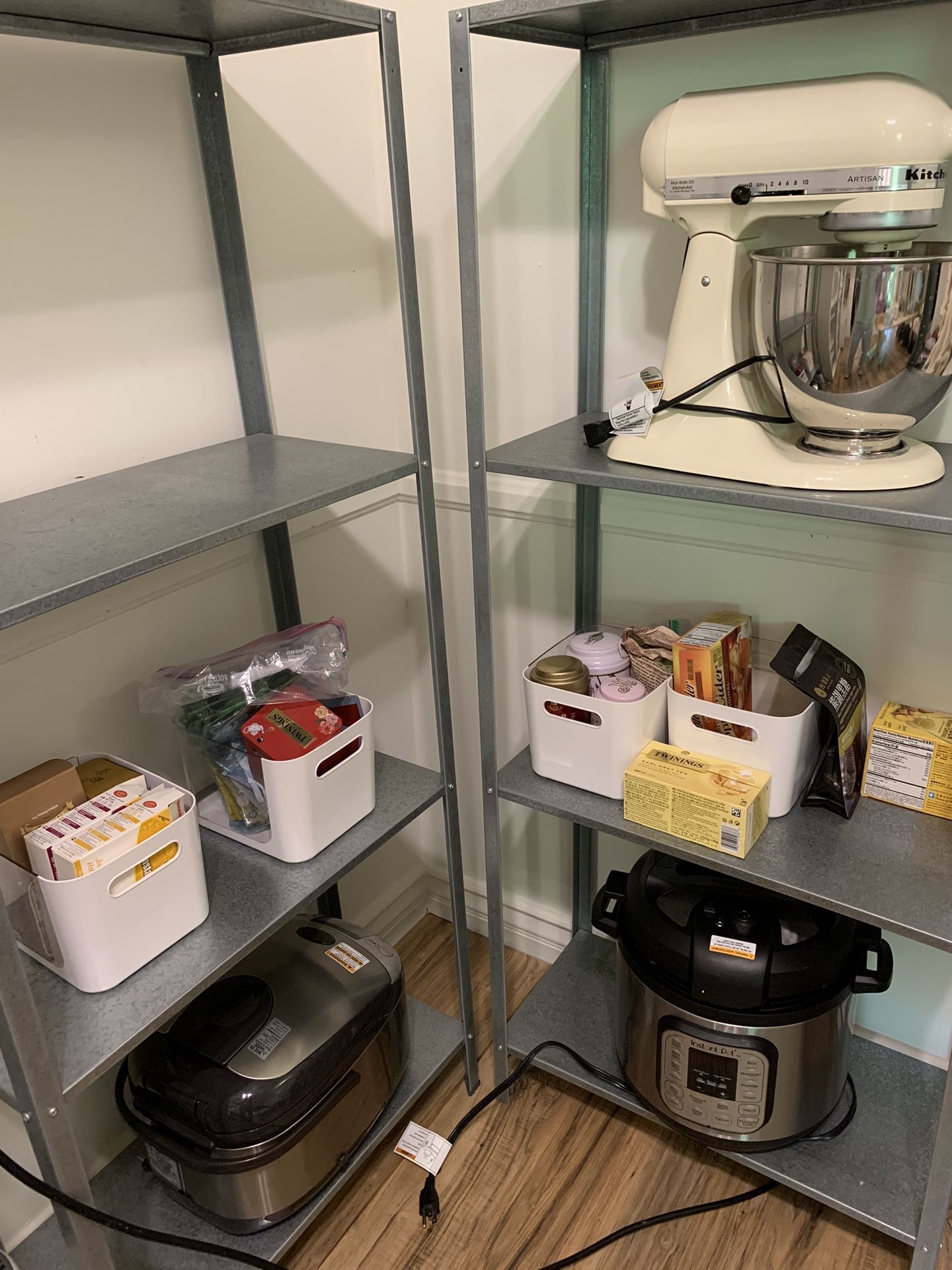 2 Metal Shelves