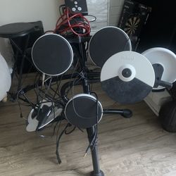 Roland V-Drums TD-02K Electronic Drum Set