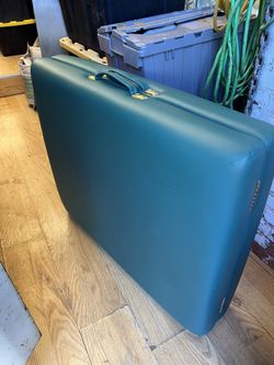 Oakworks Aurora Massage Table 