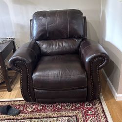 Recliner , Leather, Wall Hugger, Electric 