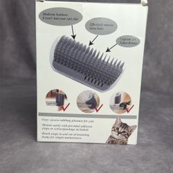 Kingtree Cat Corner Scratcher Self Groomer with Catnip,