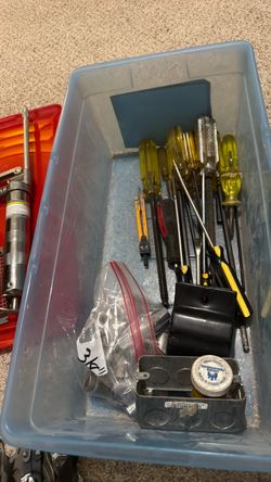 Snap on and craftsman tools