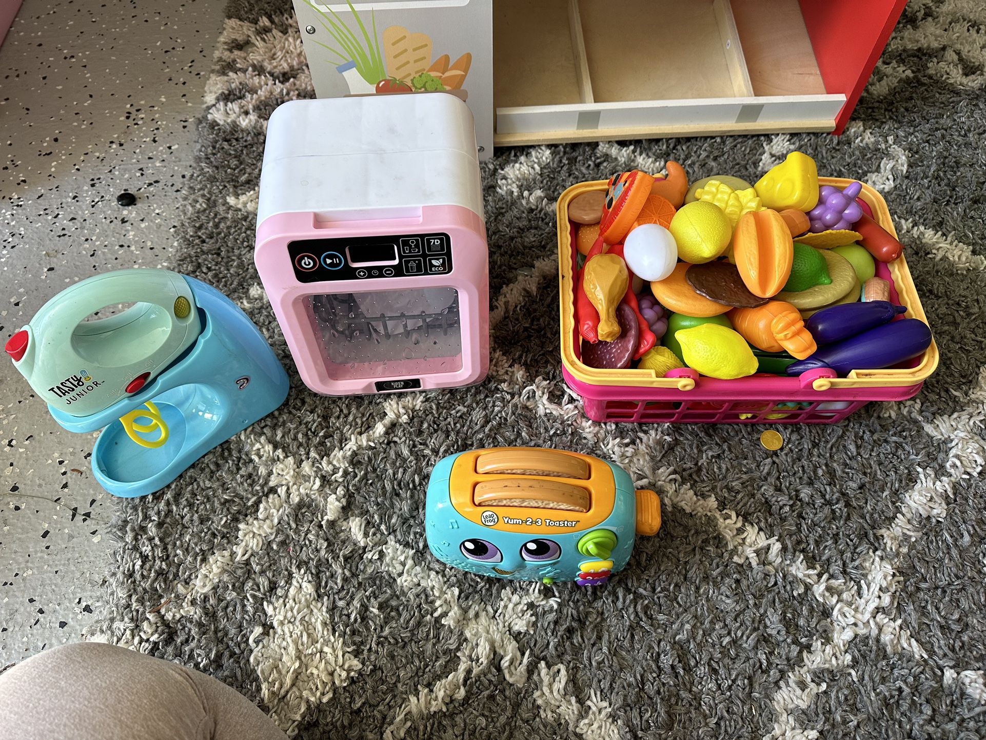 Kids Kitchen Accessories 