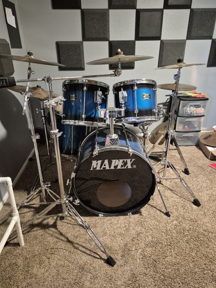 Mapex Drum Set