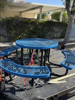 Round Metal Picnic Table