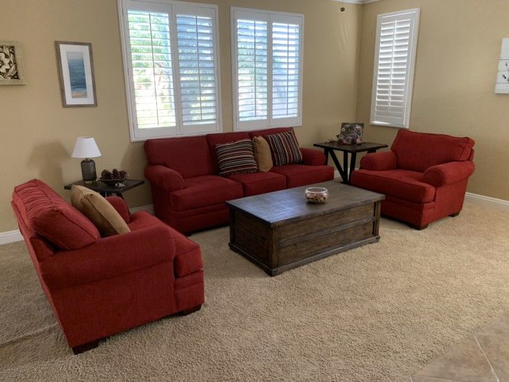 Coffee Table Set Of Three
