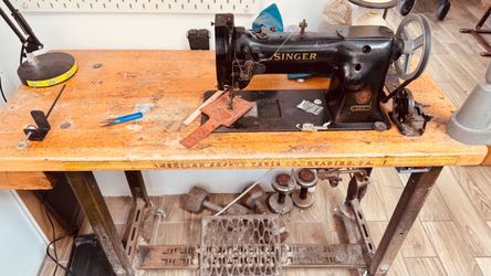 Singer Industrial Sewing Machine – 111W155