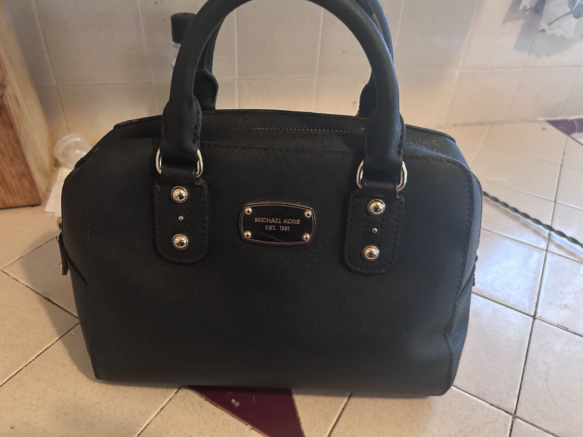 Authentic Michael Kors Sabine Leather Bag Light Use