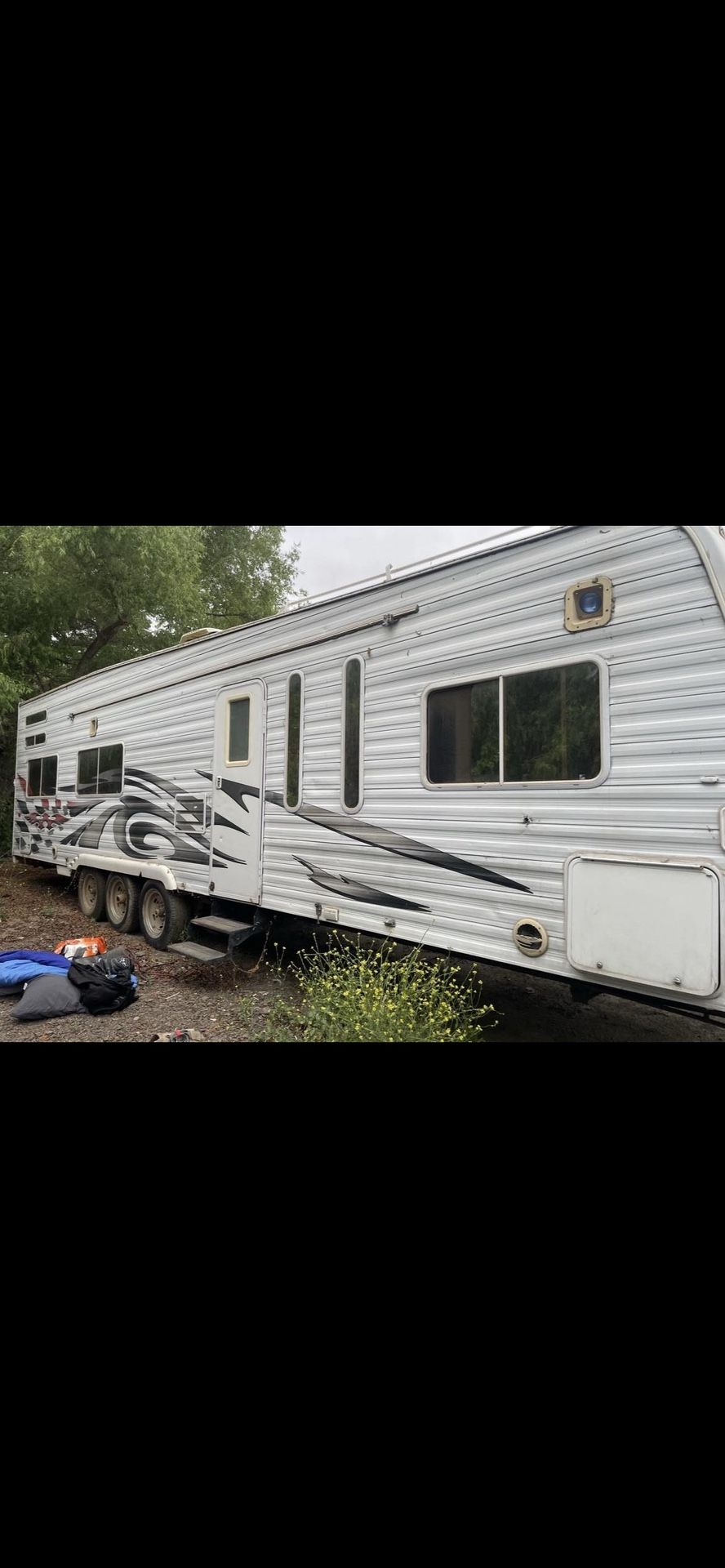 2007 Weekend Warrior 32FSW Toy Hauler
