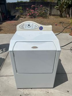 Maytag Dryer gas heavy duty super capacity good condition delivery and installation available
