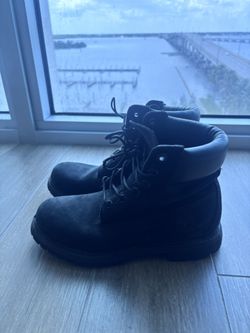 Women’s Timbs’