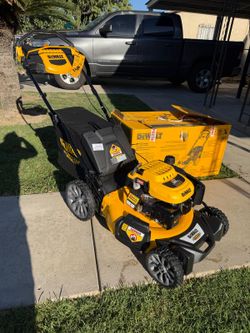 DEWALT
21 in. 196cc E-GOV Engine 3-in-1 Gas RWD Self-Propelled Lawn Mower with High Rear Wheels