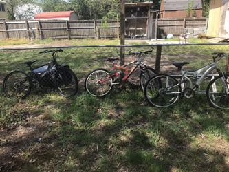 Three 24 inch aluminum and carbine fram Bikes Needs Some Tlc All Of Them Go For Only $80 Firm