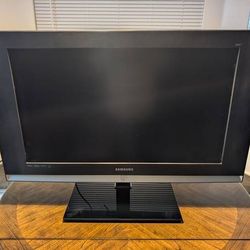 Samsung 32" HD TV