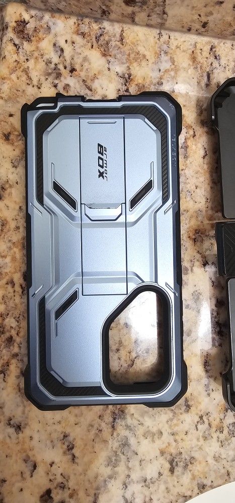 Galaxy S23 Ultra
Galaxy S23 Ultra Armorbox Case - Metallic Blue