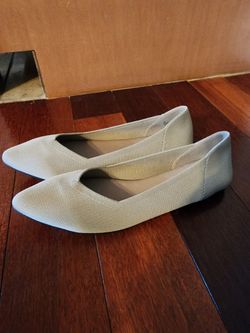 New Mia Sand Flats  Size 7