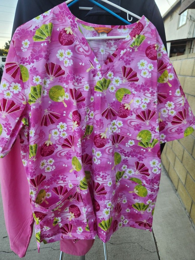 New Scrubs Size Xl