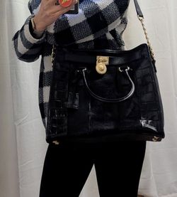 $190 Lightly Used Michael Kors Large Black Croc-Embossed Leather, Hair hide, Tote with Signature Lock & Key W/ Dust Bag 