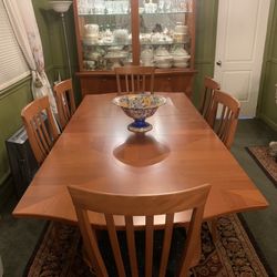 7-piece Solid Wood Extendable Dinning Set