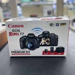 Canon Eos Rebel T7 With Extra Lens
