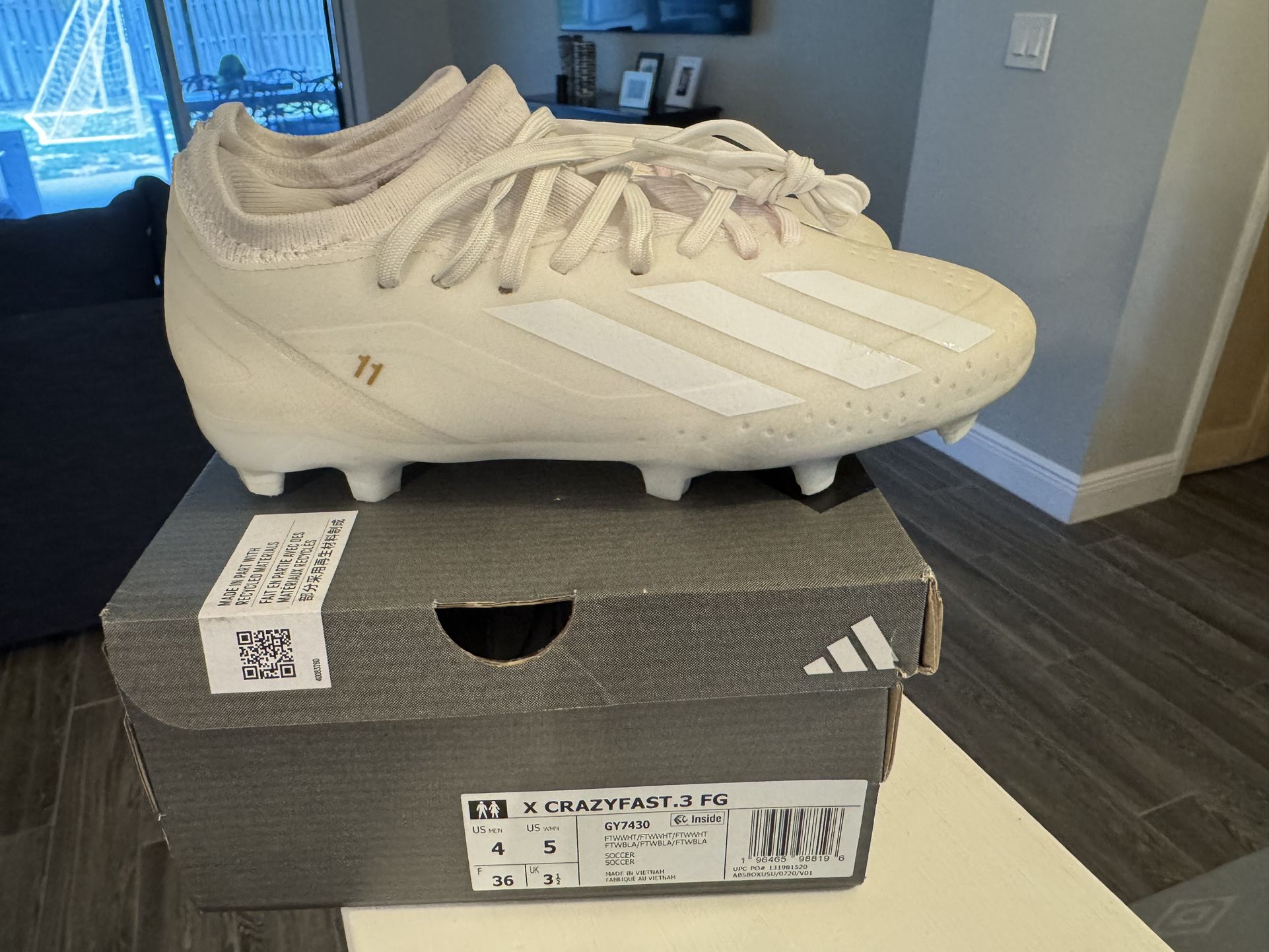 X Crazyfast 3 FG Size 4