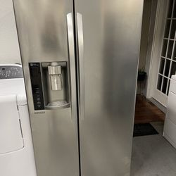 LG Side By Side Refrigerator XSX