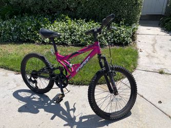 Girl bicycle purple