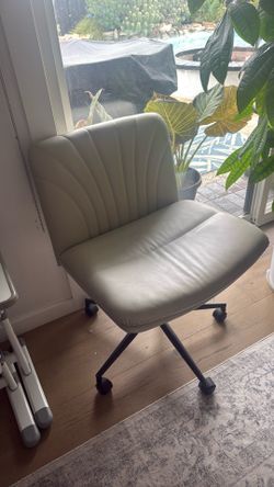 Computer chair