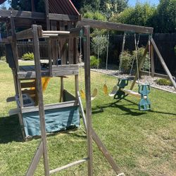 Swing Set. Free 