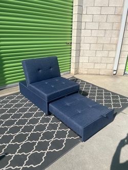 *Free Delivery* Couch Pullout Bed Sleeper Sofa Chair