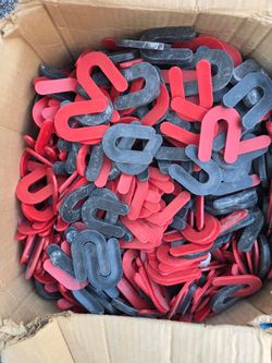 Tile spacers