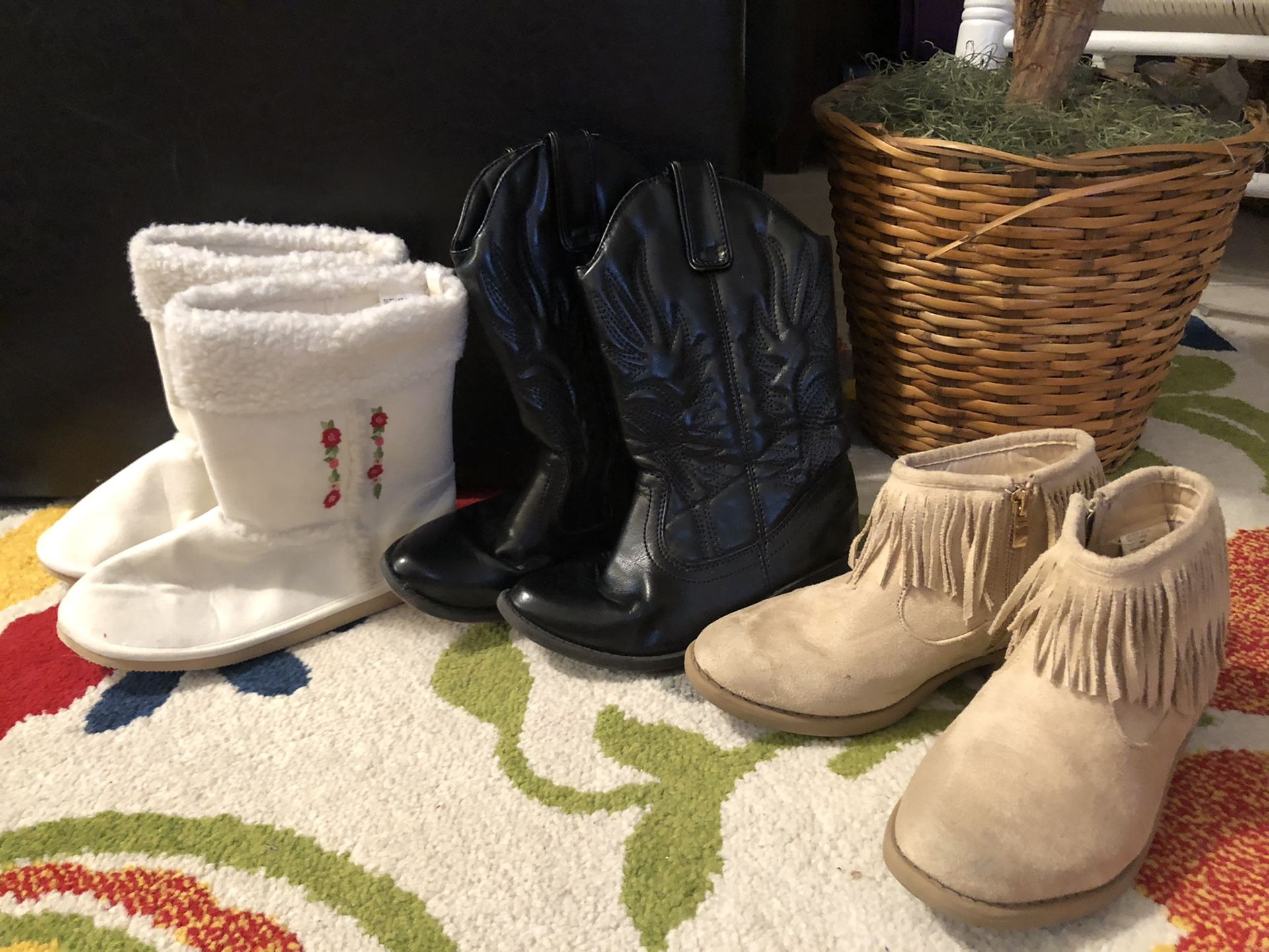 3 Beautiful Girl’s Boots size 13 ( Gymboree,Fabkids,..)