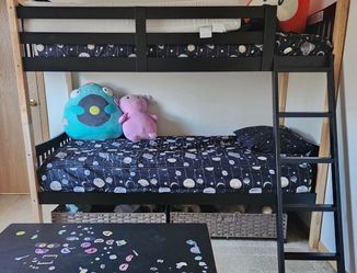 ••••Twin Bunk Bed With Mattresses •••••