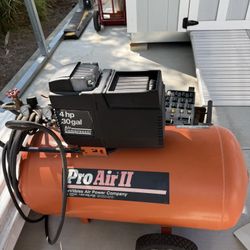 DeVilbiss Pro Air II Compressor 30 Gallon 4HP