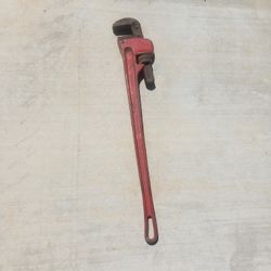 36" pipe wrench