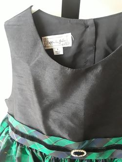 2 Girls dress ,4t 5t