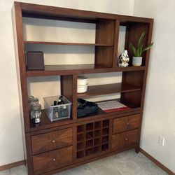 Cabinets 
