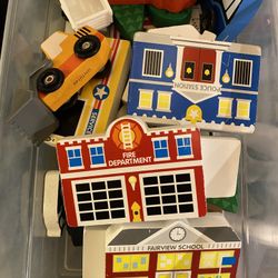 Melissa & Doug Wooden Town And Vehicle Playset