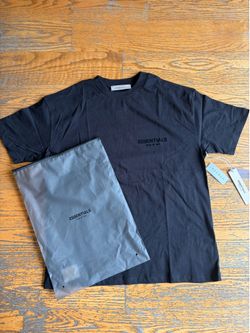 Fear of God Essentials Tee – Size Small