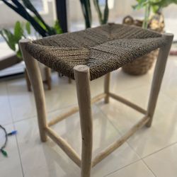 Brand New Accent Chair ( no Tags ) $149 Original Price 