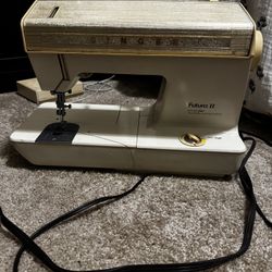 Singer Sewing Machine