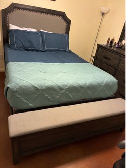 Complete Queen Bedroom Set w/ Mattress, Dresser, Mirror & Storage Bench